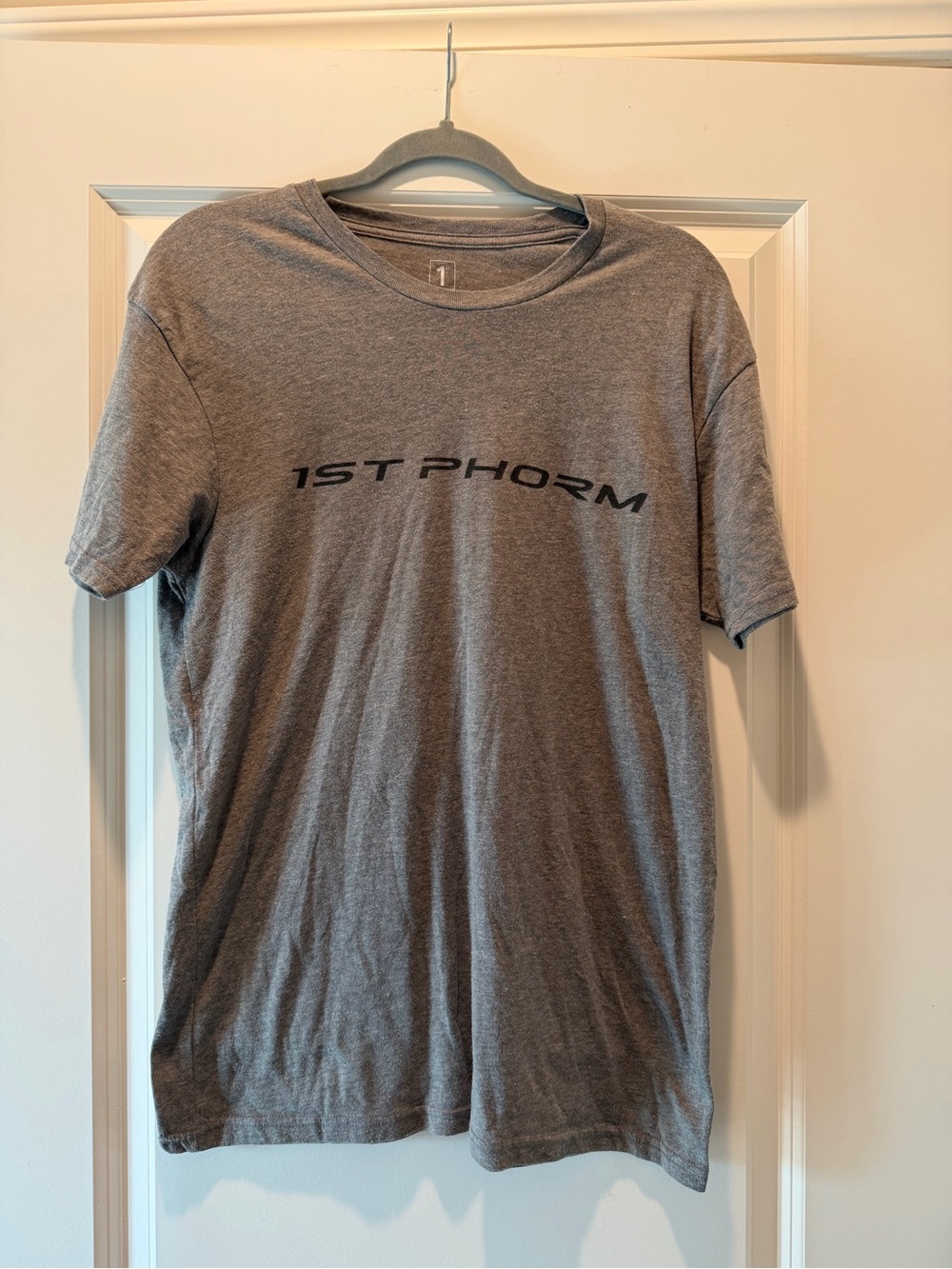 1st Phorm Men’s Gray Logo Short Sleeve Tee